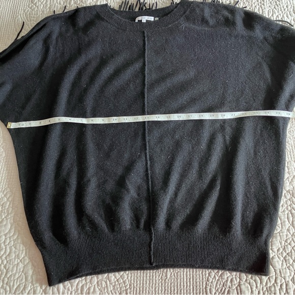 Like New Minnie Rose black cashmere sweater w/fringed arms & back - Picture 11 of 12